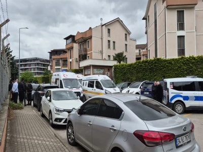 İş ortağını &ouml;ld&uuml;rd&uuml;, bah&ccedil;ede cansız bedeni bulundu