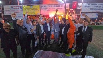 İş&ccedil;iler bu kez bin 500 derecede değil sahada ter d&ouml;kt&uuml;
