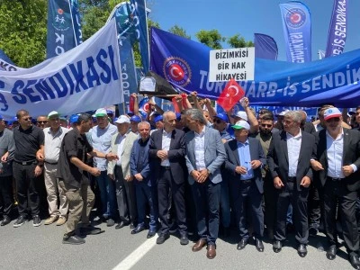 İş&ccedil;ilerden Hazine ve Maliye Bakanlığı &ouml;n&uuml;nde a&ccedil;ıklama