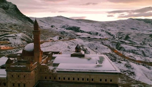 İshak Paşa Sarayı, 2024 yılında 260 bin ziyaret&ccedil;iyi ağırladı
