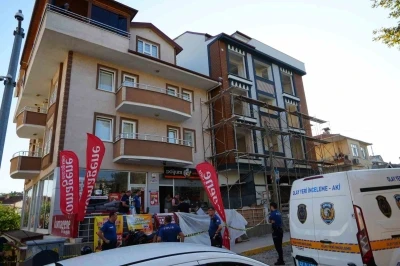 İskeleden d&uuml;şen iş&ccedil;i hayatını kaybetti