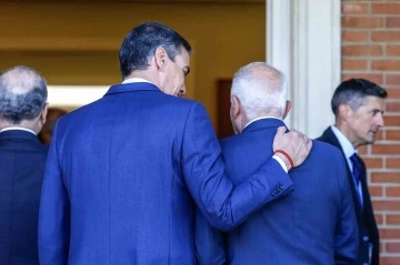 İslam İşbirliği Teşkilatı&rsquo;nın İspanya&rsquo;daki g&uuml;ndemi: Filistin devletinin tanınması i&ccedil;in s&uuml;rekli destek
