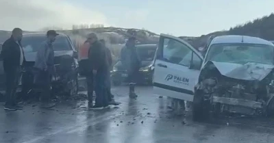İspir&rsquo;de trafik kazası: 4 yaralı
