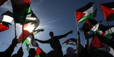 İsrail'den bir katliam daha: Yardım merkezine saldırı 21 &ouml;l&uuml;