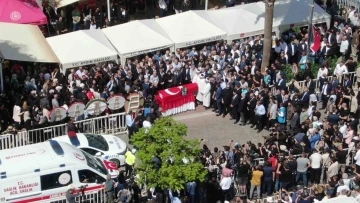 İsrail&rsquo;in katlettiği Ayşenur, tekbirlerle uğurlandı