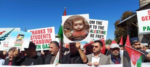 İsrail&rsquo;in saldırıları Erzurum&rsquo;da protesto edildi
