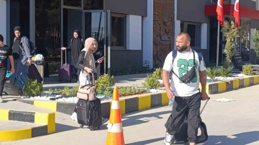 İsrail&rsquo;in saldırılarından ka&ccedil;anları taşıyan 4. gemi de geldi
