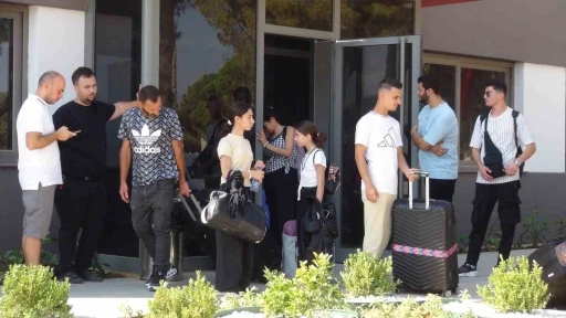 İsrail&rsquo;in saldırılarından ka&ccedil;anları taşıyan 5. gemi de geldi