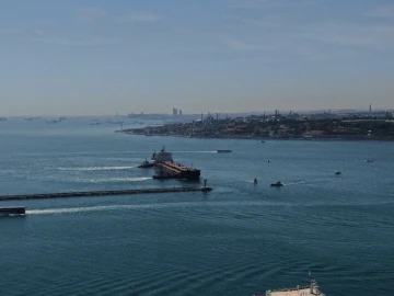 İstanbul Boğazı gemi trafiğine tekrar a&ccedil;ıldı