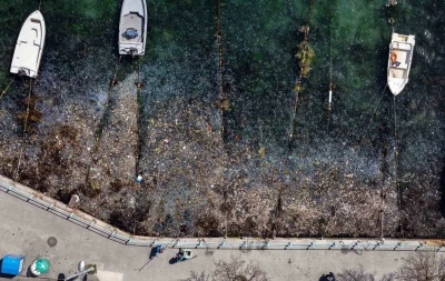 İstanbul Boğazı&rsquo;ndaki kirlilik havadan g&ouml;r&uuml;nt&uuml;lendi
