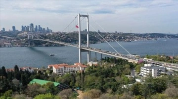 İstanbul Boğazı'nda gemi trafiği &ccedil;ift y&ouml;nl&uuml; askıya alındı