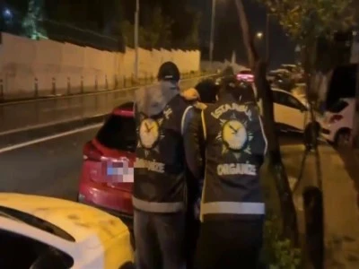 İstanbul&rsquo;da FET&Ouml; operasyonu: 19 ş&uuml;pheli g&ouml;zaltına alındı