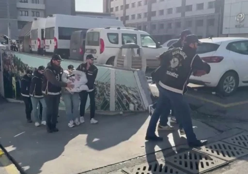 İstanbul&rsquo;da silahlı su&ccedil; &ouml;rg&uuml;tlerine operasyon: 11 g&ouml;zaltı
