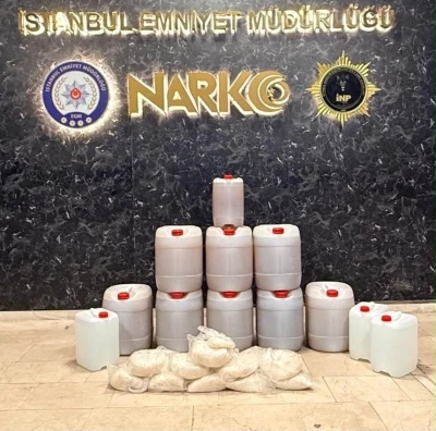 İstanbul&rsquo;da uyuşturucu operasyonu: 8 g&ouml;zaltı