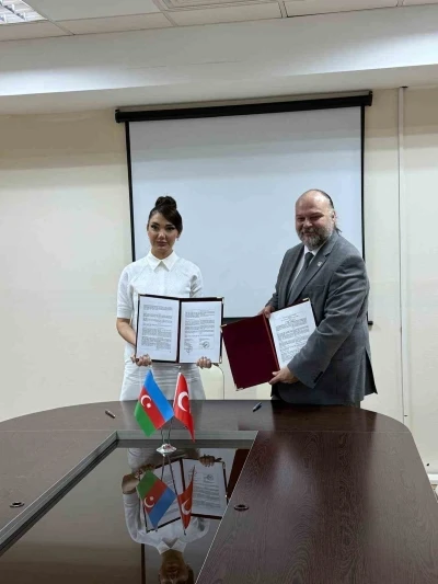 İstanbul&rsquo;dan Azerbaycan&rsquo;a uzanan eğitimde iş birliği anlaşması
