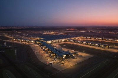 Bakan Uraloğlu: 'İstanbul Havalimanı'nda &ccedil;ifte rekor'