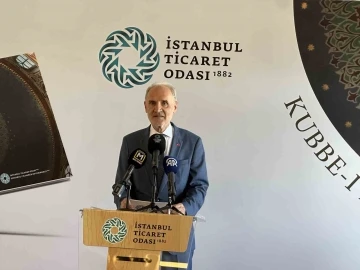 İstanbul&rsquo;un ihtişamlı &rsquo;kubbeleri&rsquo; kitap oldu
