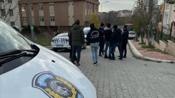 İstanbul&rsquo;da temizlik iş&ccedil;isinin fark ettiği bomba etkisiz hale getirildi