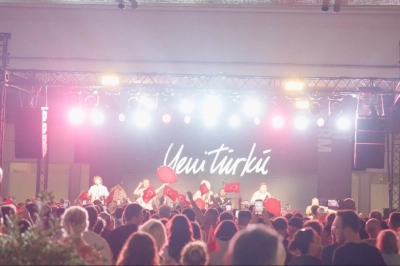 İstanbullular Bayramı Yeni T&uuml;rk&uuml; ile Kutladı