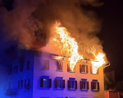 İsvi&ccedil;re&rsquo;de restoranda yangın: 8 yaralı, 5 kayıp