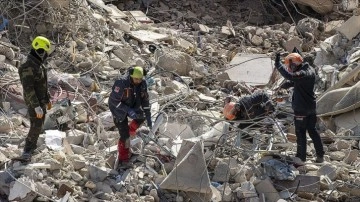 İsvi&ccedil;reli akademisyen Luyckx: (T&uuml;rkiye'deki depremler) Kurtarma ekipleri inanılmaz işler başard