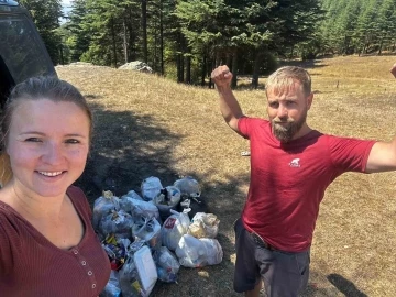 İsvi&ccedil;reli turistlerden Tokat&rsquo;ta &ouml;rnek davranış
