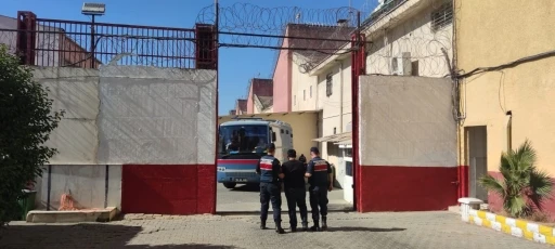 İşyerinden kokore&ccedil; malzemesi &ccedil;alan 4 ş&uuml;pheli yakalandı
