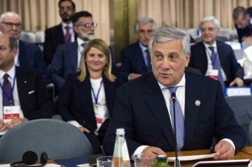 İtalya Dışişleri Bakanı Tajani: "Kaddafi&rsquo;nin &ouml;ld&uuml;r&uuml;lmesine izin vermek ciddi bir hataydı"
