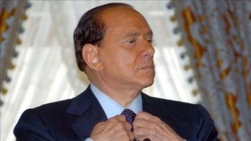 İtalya'da bir d&ouml;neme damgasını vuran isim: Silvio Berlusconi
