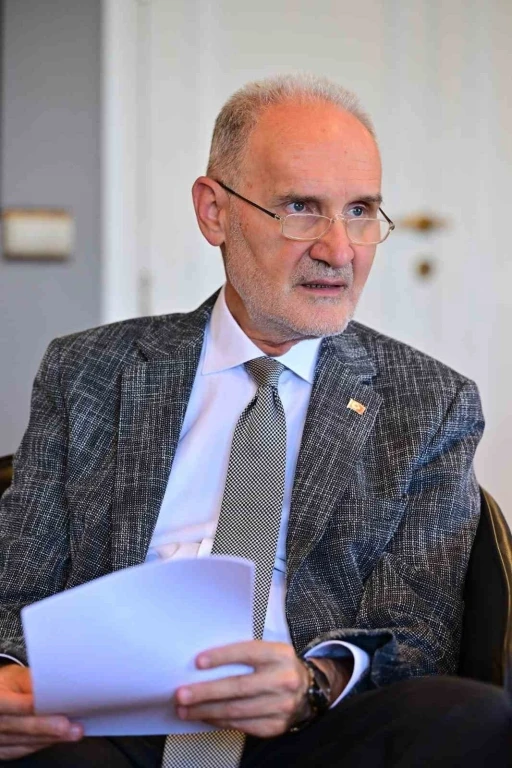 İTO Başkanı Avdagi&ccedil;&rsquo;ten &lsquo;ne okulda-ne işte&rsquo; gen&ccedil;ler a&ccedil;ıklaması
