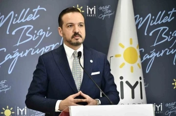 İYİ Parti S&ouml;zc&uuml;s&uuml; Zorlu: &ldquo;Toplum bir infiale uyandı ama kovalamaca adı altında s&ouml;z konusu şahıs mahkemeye &ccedil;ıkarılmadan serbest bırakıldı&rdquo;
