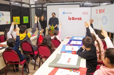 'İz Bırak' Projesiyle &Ccedil;ocuklara S&uuml;rd&uuml;r&uuml;lebilir Gelecek