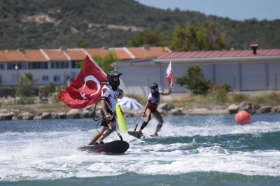 İzeltaş D&uuml;nya Motosurf Şampiyonası&rsquo;nda b&uuml;y&uuml;k final