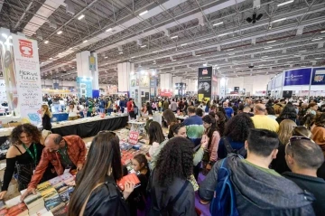 İZKİTAP kitapseverlerle buluşma i&ccedil;in g&uuml;n sayıyor
