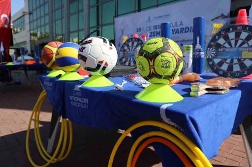 İzmir B&uuml;y&uuml;kşehir&rsquo;den bin 518 okula 22.5 milyon TL&rsquo;lik spor malzemesi desteği
