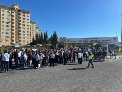 İzmir B&uuml;y&uuml;kşehir yolsuzluk davasında Soyer ve Aslanoğlu savunmalarını yaptı