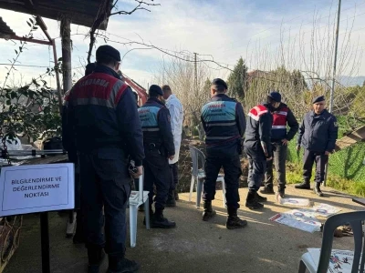 İzmir&rsquo;de 17 yıldır kayıp kadının cesedi eski eniştesinin bah&ccedil;esinde bulundu