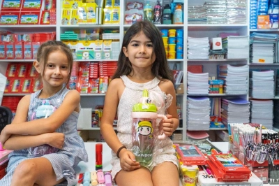 İzmir'de &Ouml;ğrencilerin Okul Heyecanına B&uuml;y&uuml;kşehir&rsquo;den 100 Milyon Liralık Destek