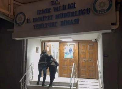 İzmir'de oto galeriye patlayıcı madde ile saldırı; 2 g&ouml;zaltı