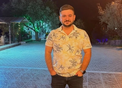 İzmir'de restoranda bı&ccedil;aklı kavga: 1 &ouml;l&uuml;, 1 yaralı