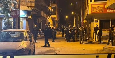 İzmir&rsquo;de sokak ortasında işlenen cinayete 4 tutuklama