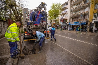 İzmir&rsquo;de İZSU 763 personel ve 366 ara&ccedil;la sahada