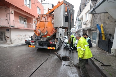 İzmir&rsquo;de Yağmur Alarmı