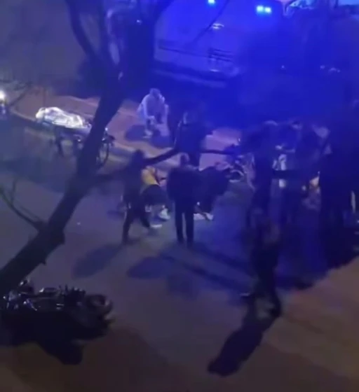 İzmir&rsquo;de yayaya &ccedil;arpan motosikletin 14 yaşındaki s&uuml;r&uuml;c&uuml;s&uuml; &ouml;ld&uuml;
