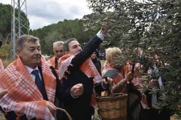 İzmir&rsquo;de zeytin ve zeytinyağı sezonu a&ccedil;ıldı
