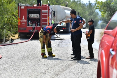 İzmir&rsquo;in İki İl&ccedil;esindeki Yangınlar B&uuml;y&uuml;k &Ouml;l&ccedil;&uuml;de Kontrol Altında