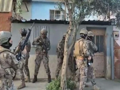 İzmir merkezli 10 ilde DEAŞ operasyonu: 14 g&ouml;zaltı