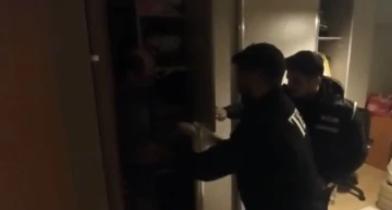 İzmir merkezli FET&Ouml; operasyonunda 16 tutuklama
