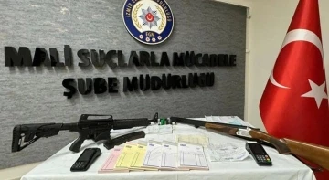 İzmir polisinden 29 adrese operasyon: 21 g&ouml;zaltı
