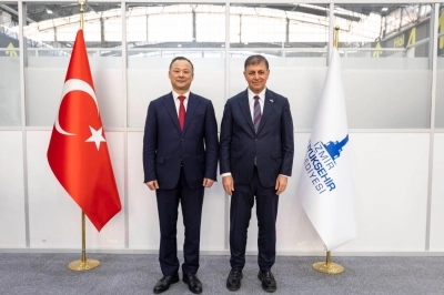 İzmir ve Kırgızistan Arasındaki Dostluk G&uuml;&ccedil;leniyor